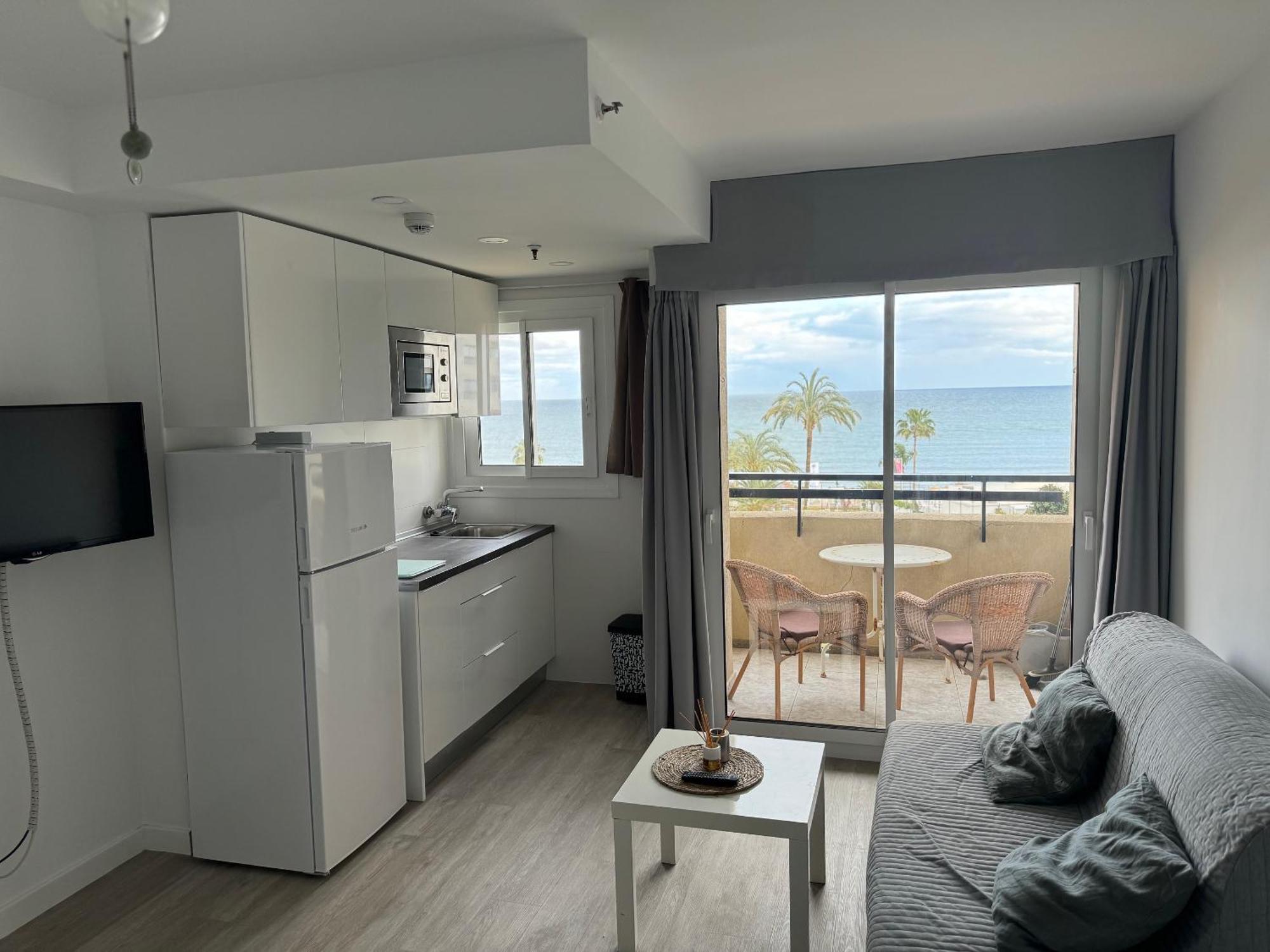 Torremolinos Carihuela 1ª Linea Playa Appartement Buitenkant foto